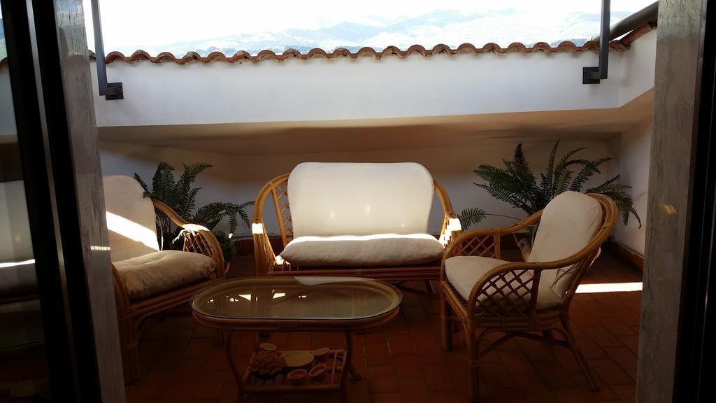 B&B Il Tulipano Rogliano Szoba fotó